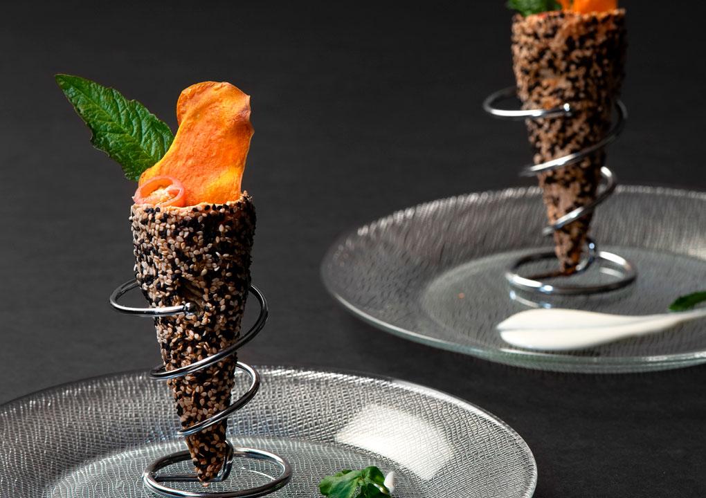 Cono relleno de crema de Mejillones